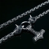 Men domineering stainless steel wolf head necklace with Nordic Viking Thor hammer pendant hanging Viking king chain